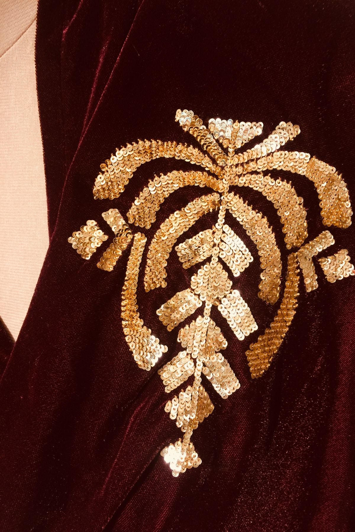 Velvet D-Cut Stole