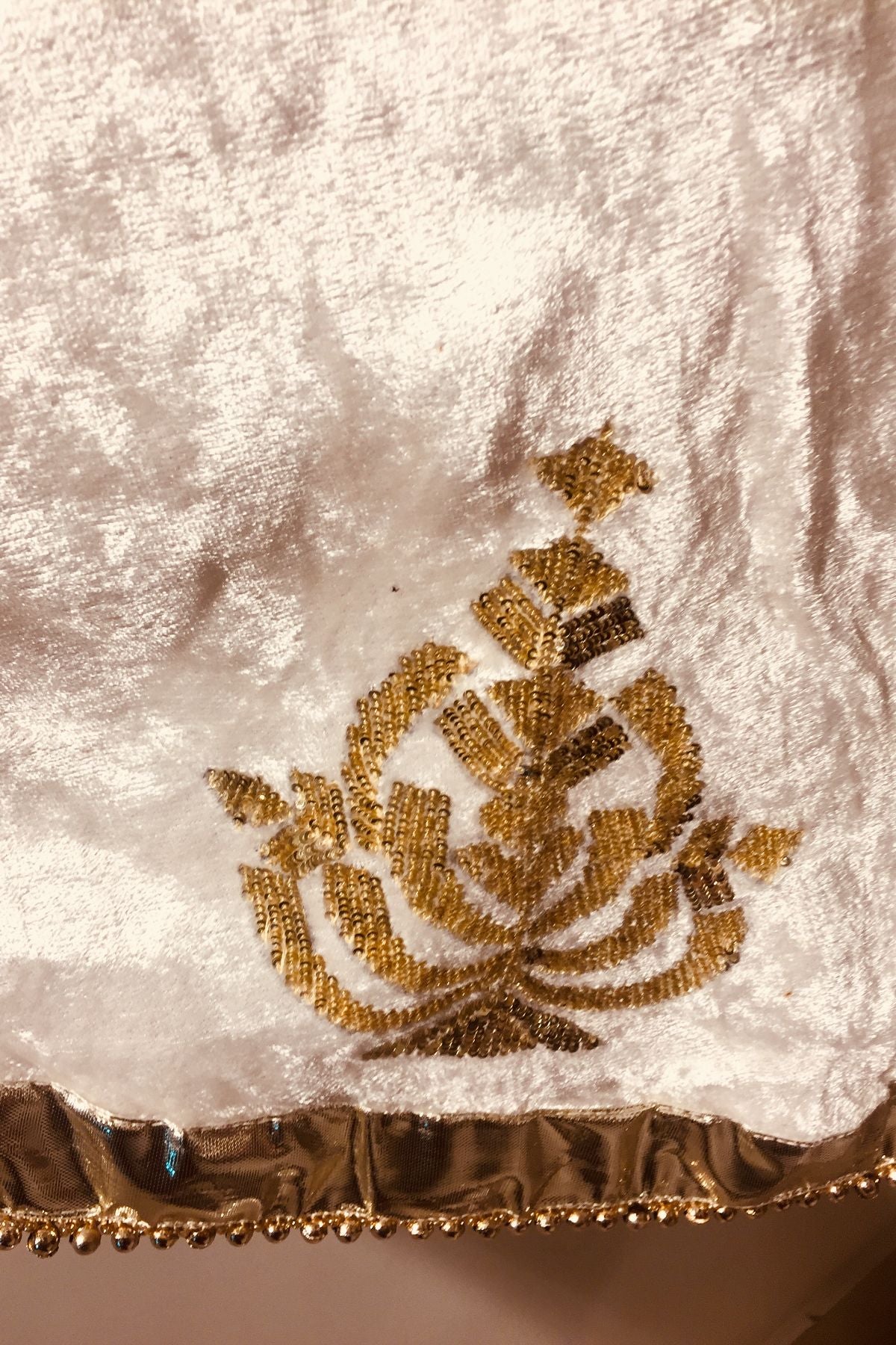 Velvet D-Cut Stole