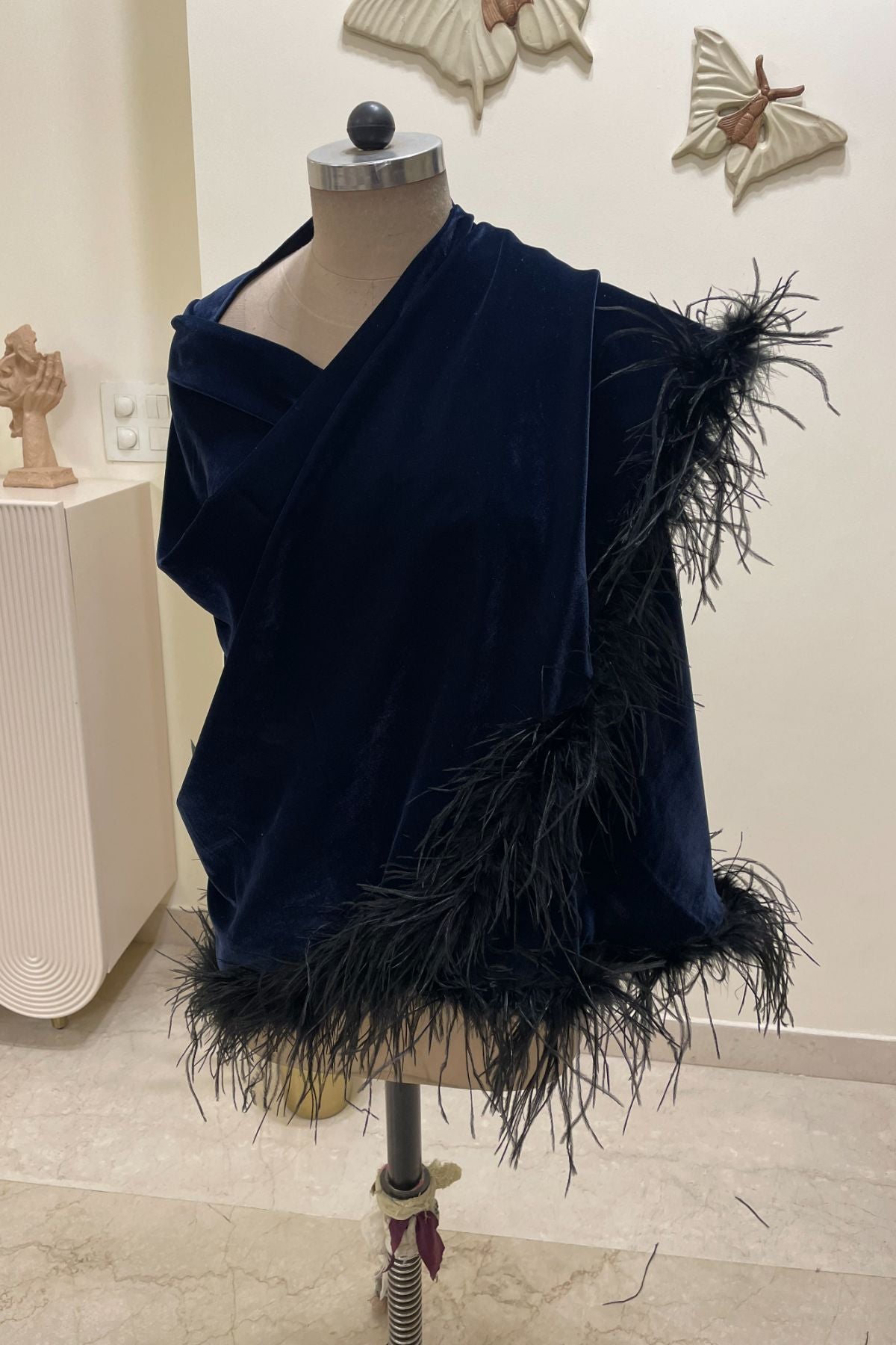 Black Feather C Cut Stole