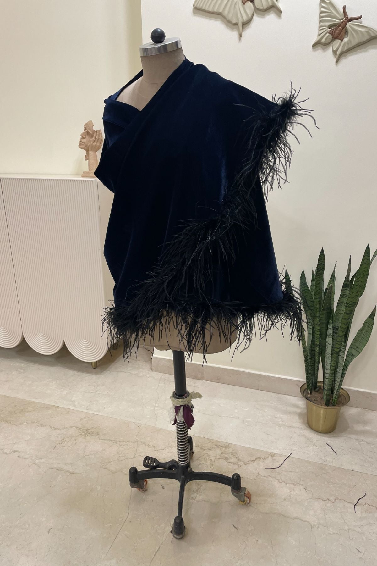 Black Feather C Cut Stole