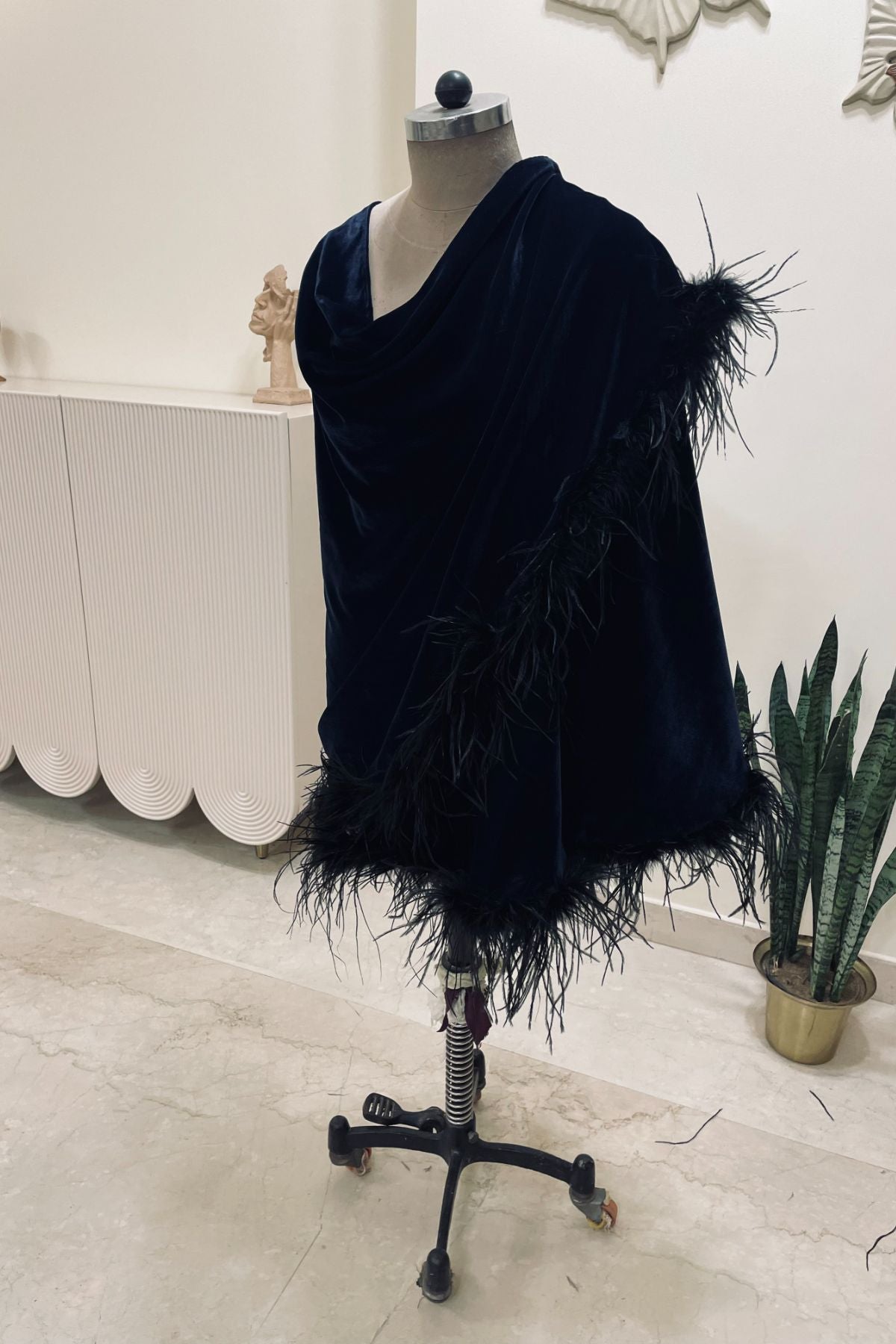 Black Feather C Cut Stole